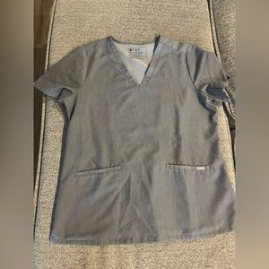 Selling a Figs Scrub top